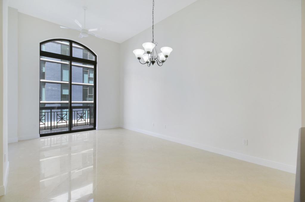 701 S Olive Avenue - Photo 8