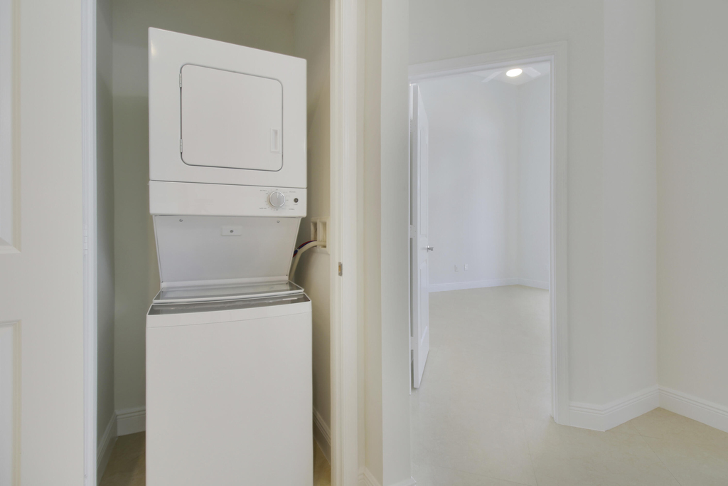 701 S Olive Avenue - Photo 20
