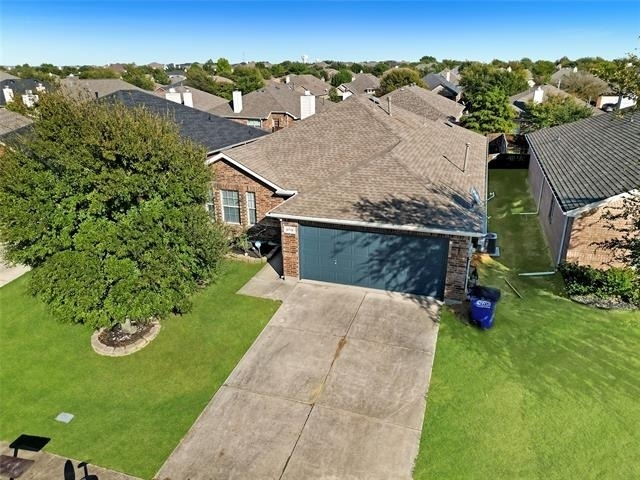 2712 Dawn Spring Drive - Photo 0