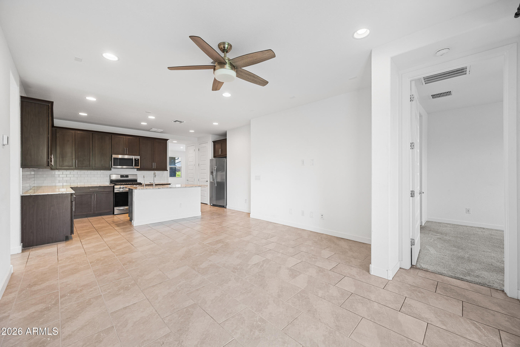 8911 W Solano Drive - Photo 5