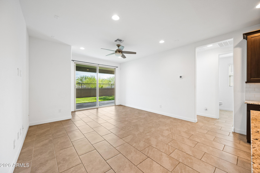 8911 W Solano Drive - Photo 4