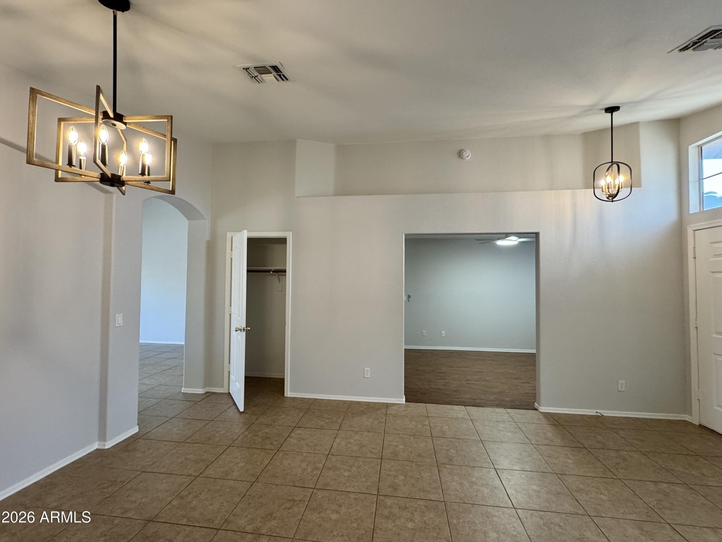 2302 E Edna Avenue - Photo 8