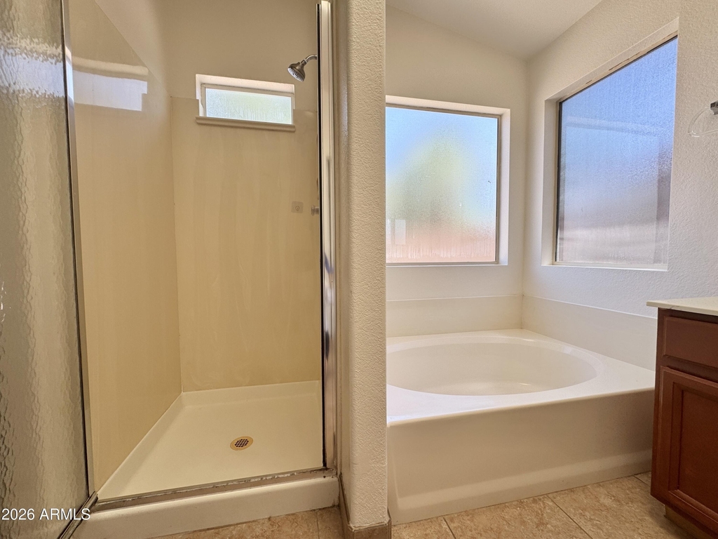 2302 E Edna Avenue - Photo 28