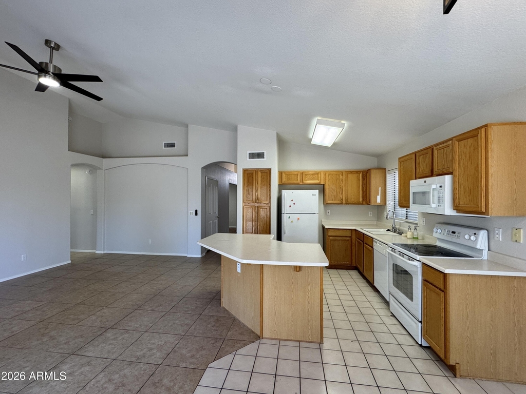 2302 E Edna Avenue - Photo 11