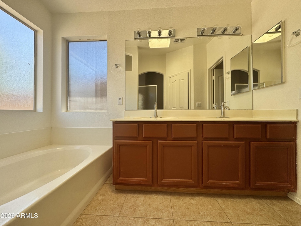 2302 E Edna Avenue - Photo 27