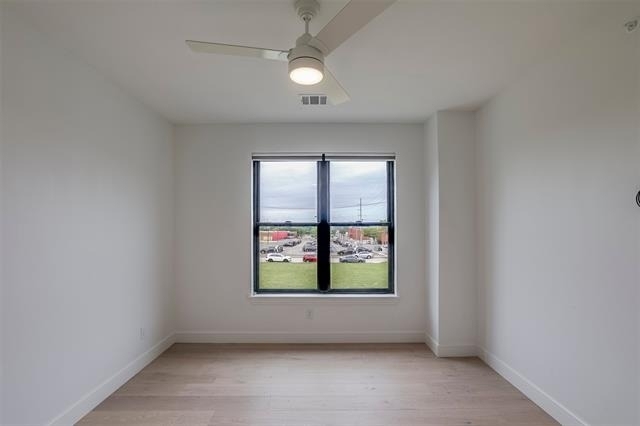 309 W Daggett Avenue - Photo 10