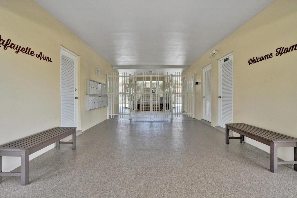 2866 Ne 30th Street - Photo 43