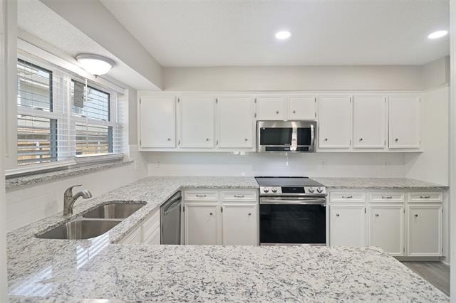2179 Southern Place - Photo 4