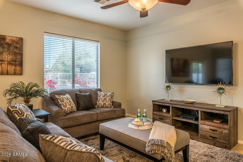 1546 E Azalea Drive - Photo 4