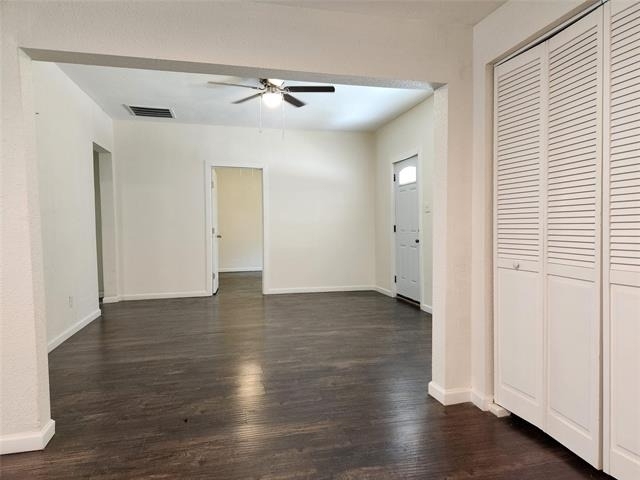 2545 Metropolitan Avenue - Photo 4