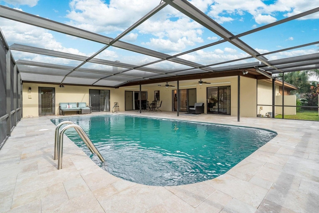 12775 Guilford Circle - Photo 5