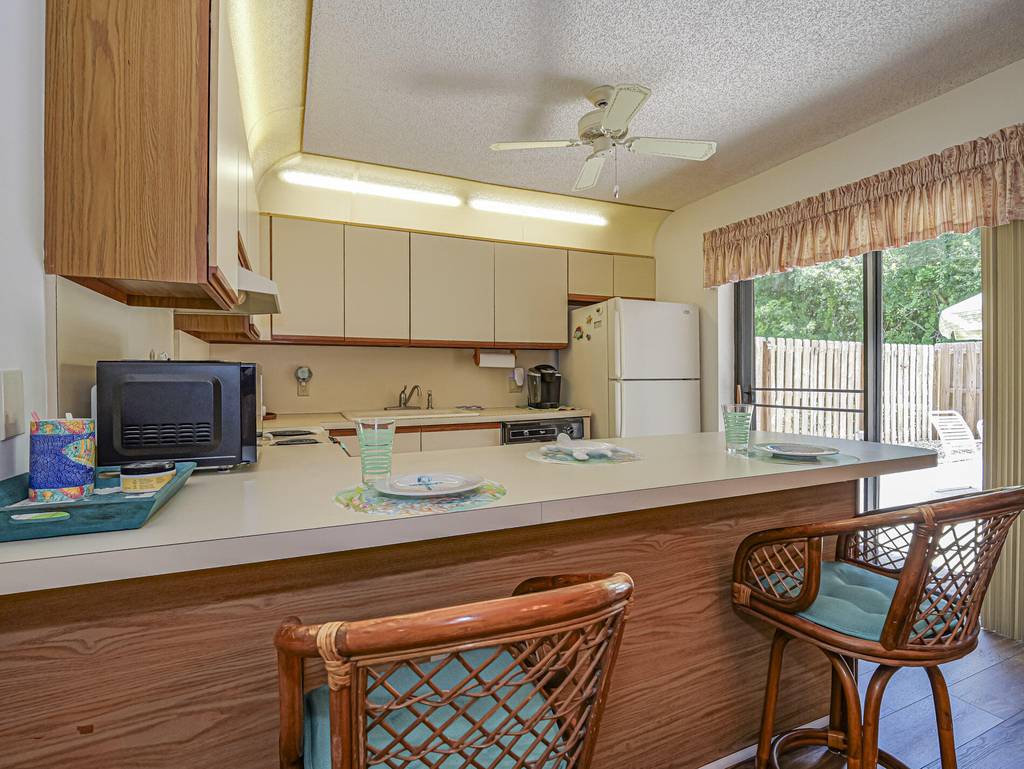 340 S Waverly Place - Photo 11