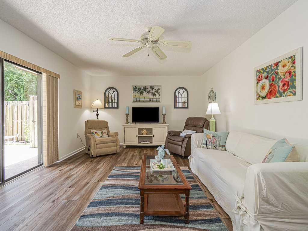 340 S Waverly Place - Photo 5
