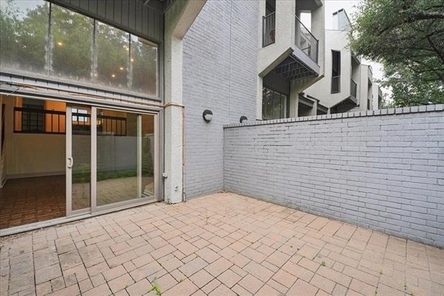 3618 Gillespie Street - Photo 9