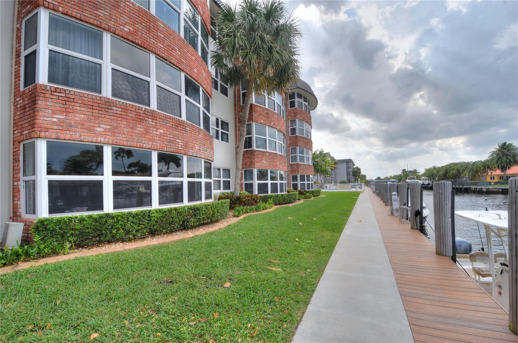 3111 Ne 51st Street - Photo 38