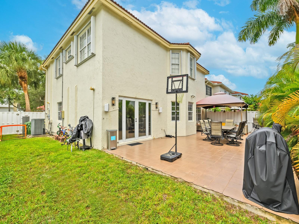 101 Gables Boulevard - Photo 20