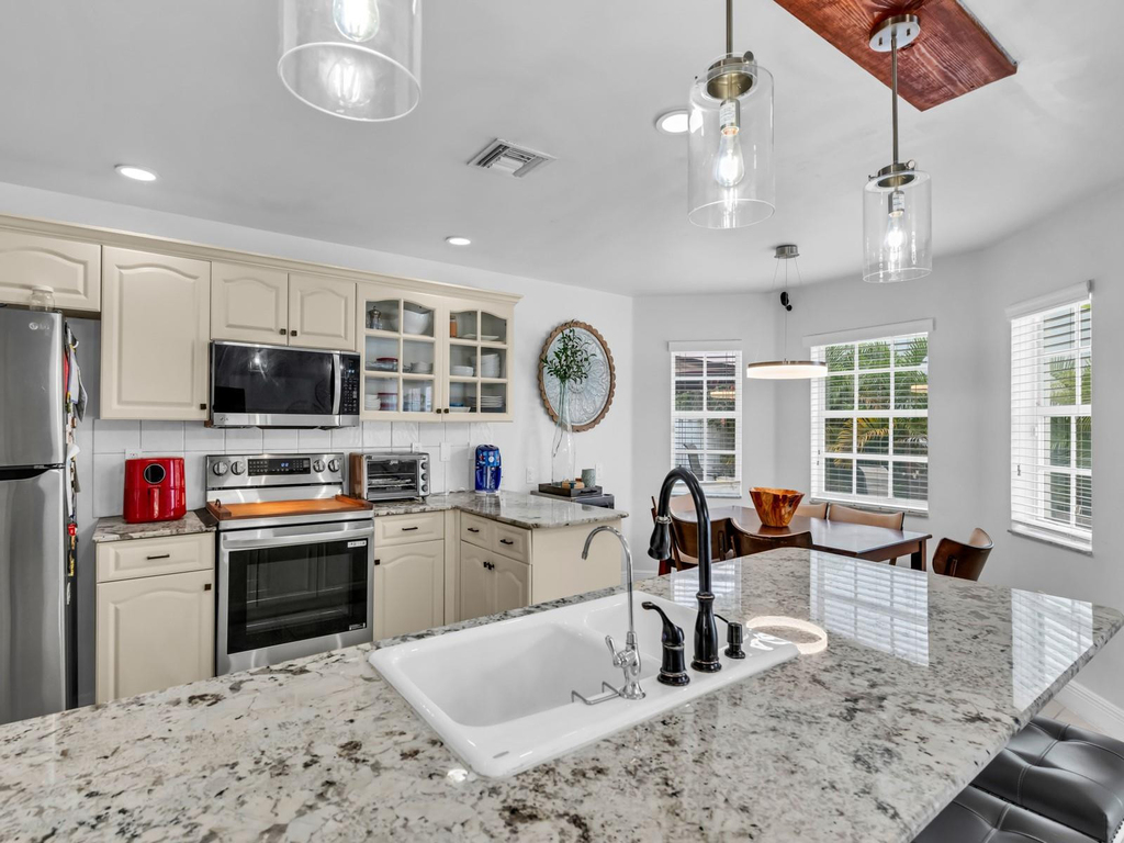 101 Gables Boulevard - Photo 7