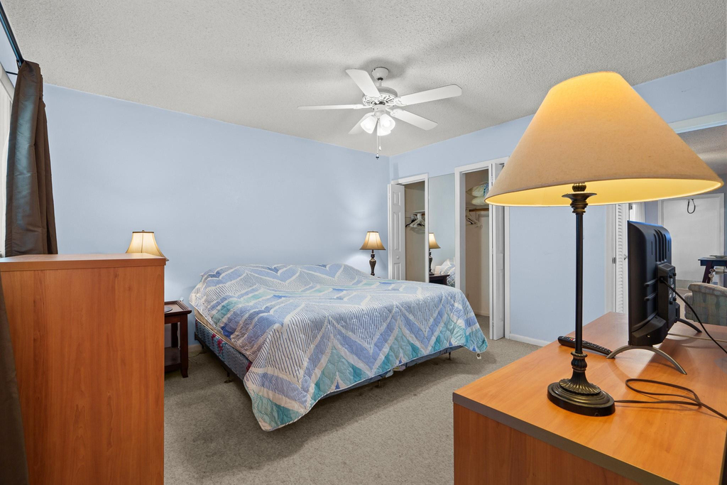 2100 Ne 38th Street - Photo 23