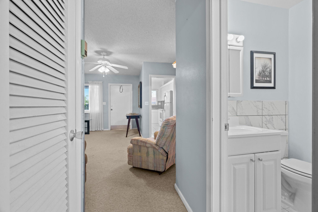 2100 Ne 38th Street - Photo 17