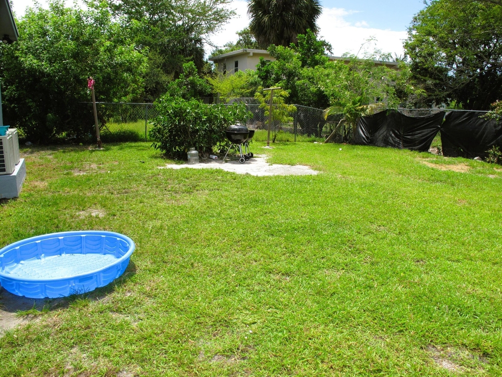 340 Nw 6th Street - Photo 20
