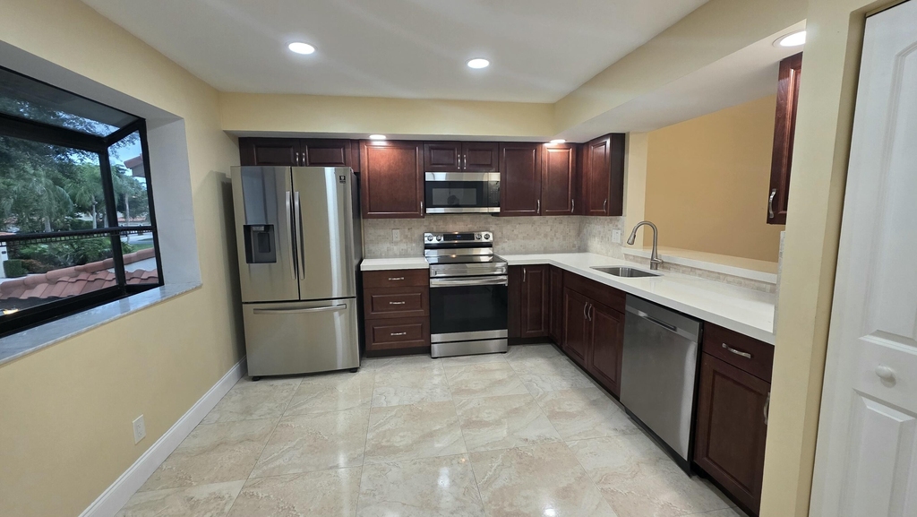 7743 La Mirada Drive - Photo 8