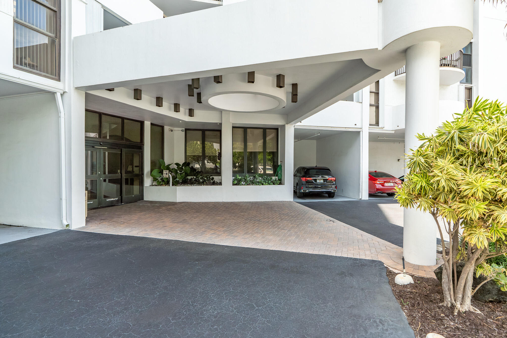 1361 S Ocean Boulevard - Photo 20