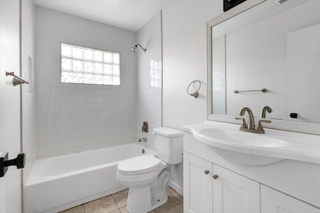 1097 Sw Mcdevitt Avenue - Photo 5