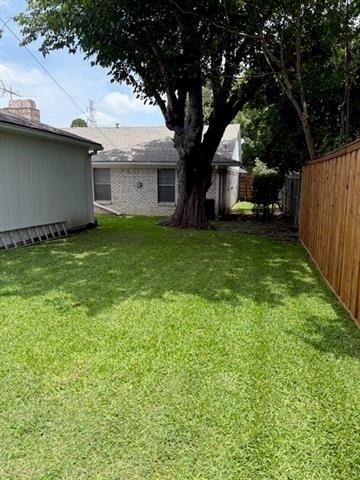 7726 Dentcrest Drive - Photo 12