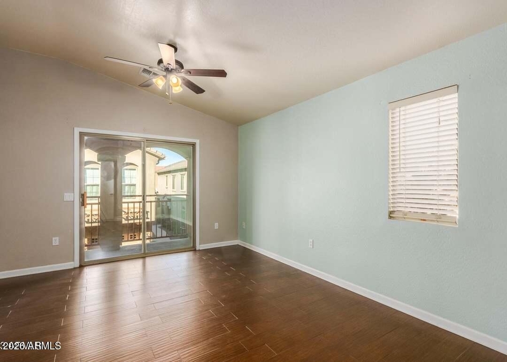 2150 E Bell Road - Photo 11