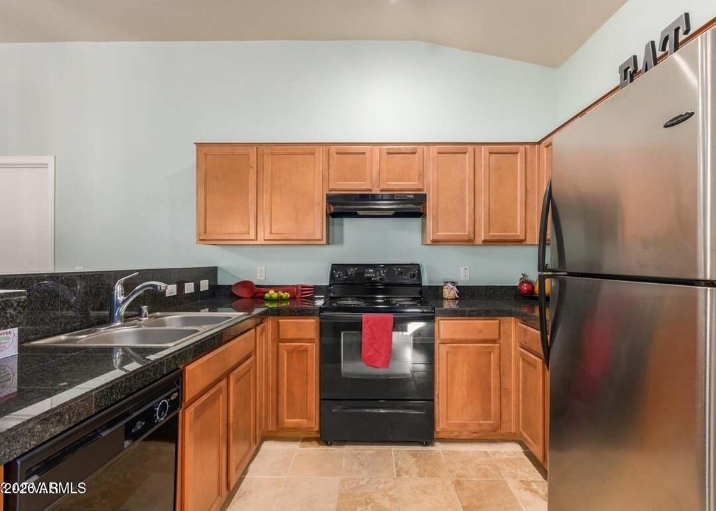2150 E Bell Road - Photo 4