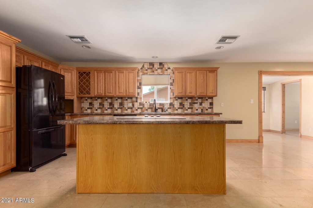 1608 W Inverness Drive - Photo 5