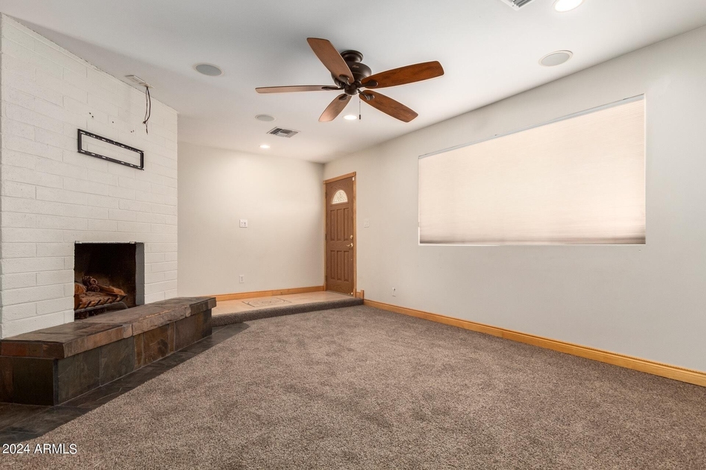 1608 W Inverness Drive - Photo 4