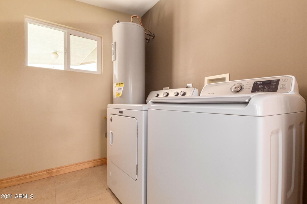 1608 W Inverness Drive - Photo 22
