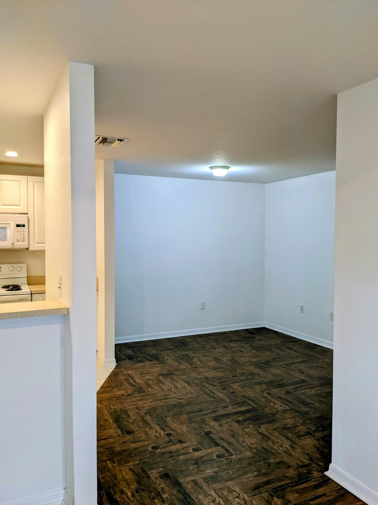 1804 Blue Heron Lane - Photo 7