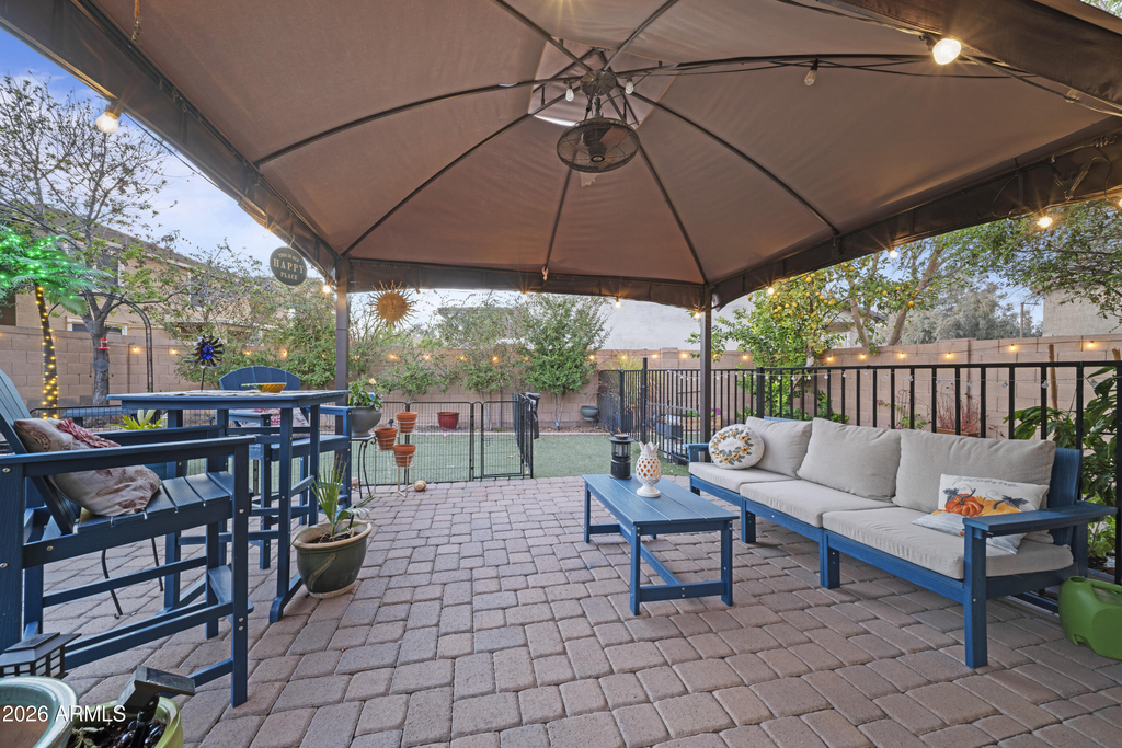 17239 W Ironwood Street - Photo 32