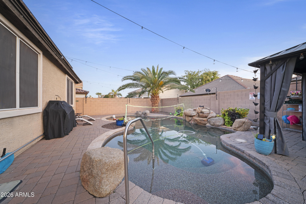 17239 W Ironwood Street - Photo 33