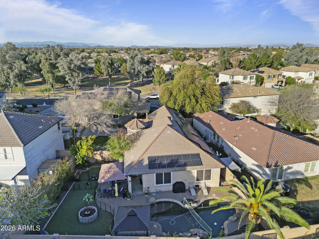 17239 W Ironwood Street - Photo 4