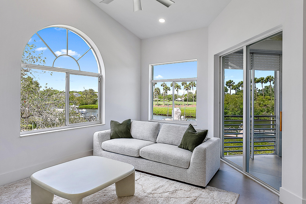 802 Captains Way - Photo 8