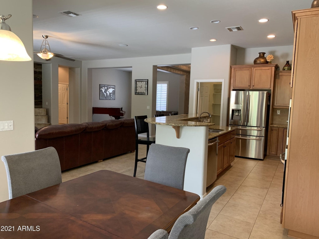 1608 W White Feather Lane - Photo 10