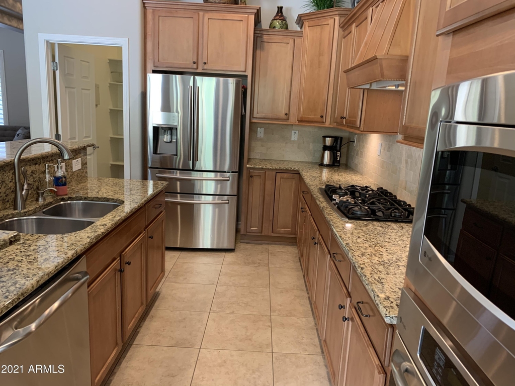 1608 W White Feather Lane - Photo 11