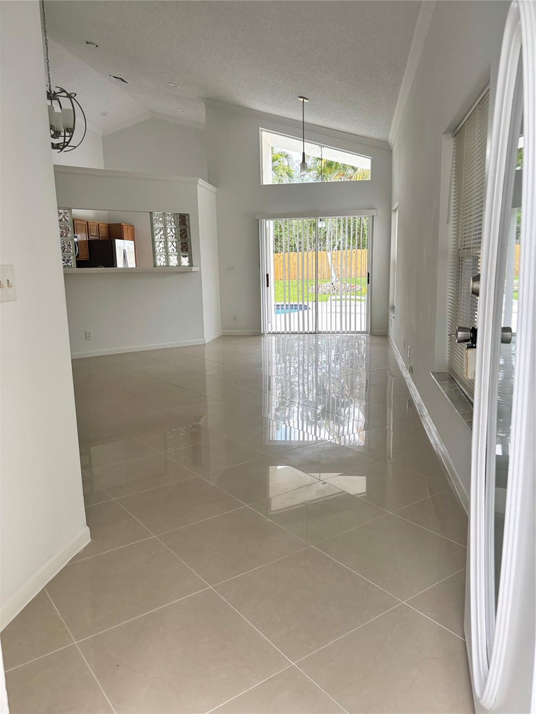 2990 Nw 68th Avenue - Photo 6