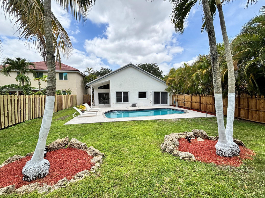 2990 Nw 68th Avenue - Photo 41