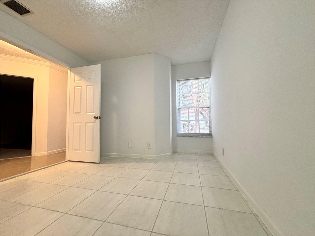 2990 Nw 68th Avenue - Photo 24