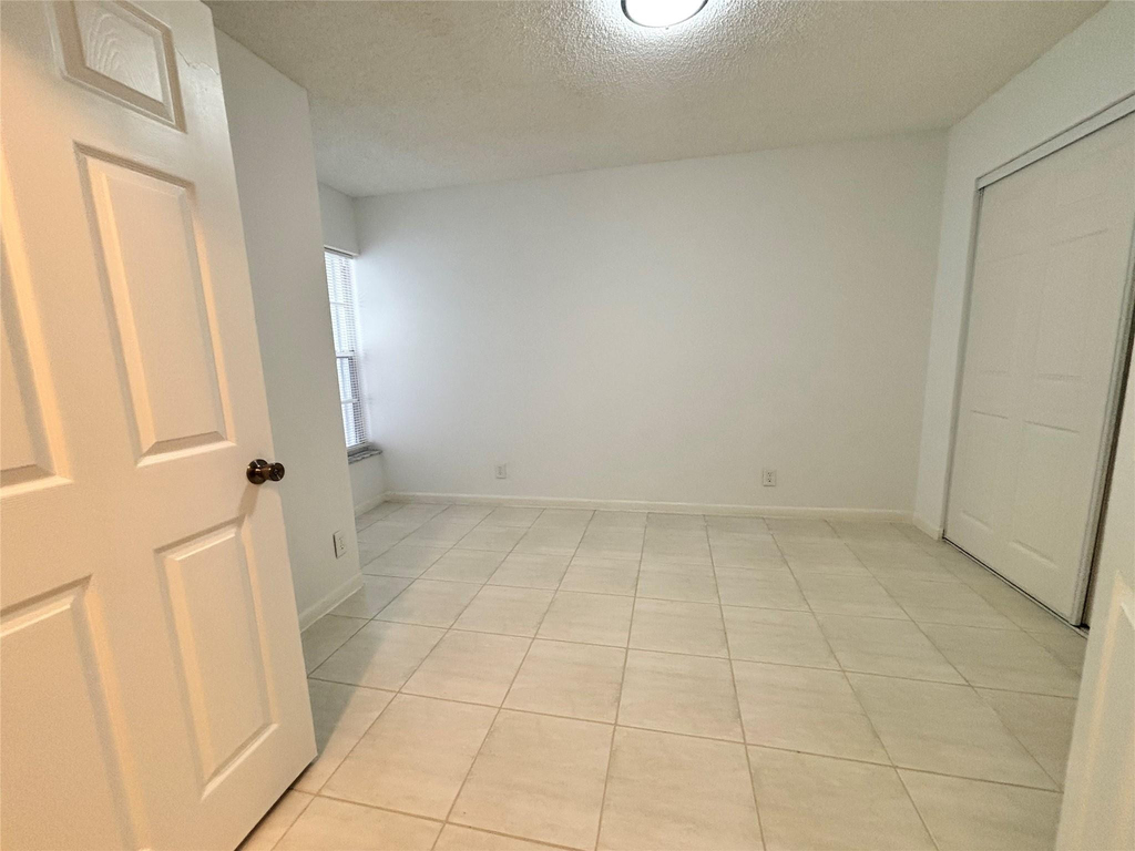 2990 Nw 68th Avenue - Photo 23