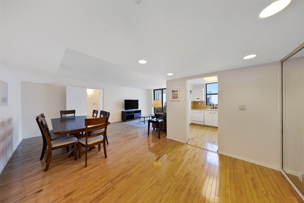 18181 Ne 31st Court - Photo 1