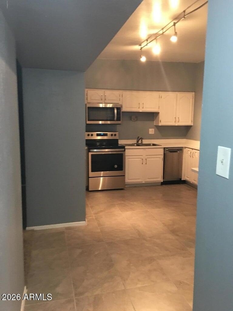 357 E Thomas Road - Photo 1