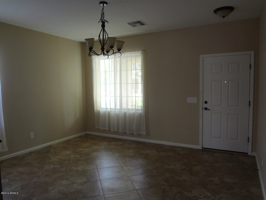 2972 E Franklin Avenue - Photo 12