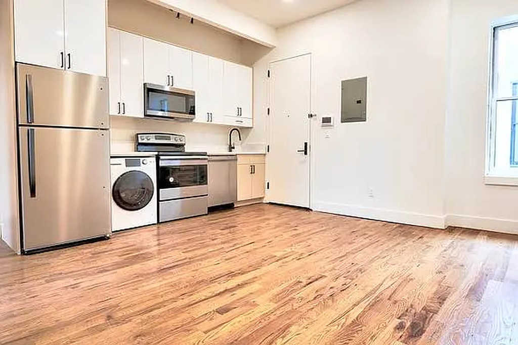 1710 Madison Street - Photo 2