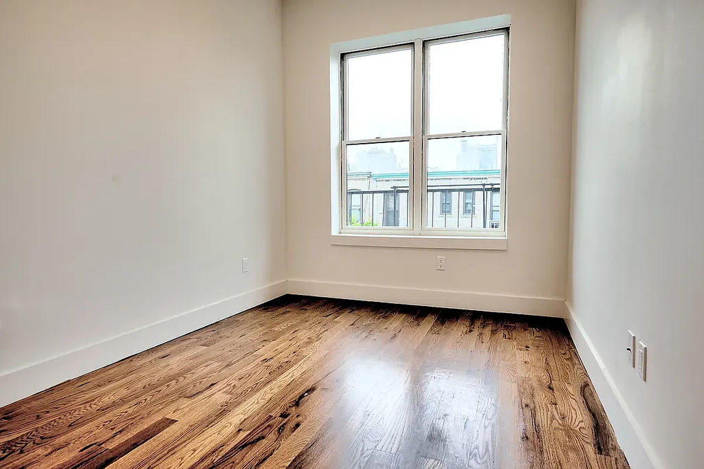 1710 Madison Street - Photo 4