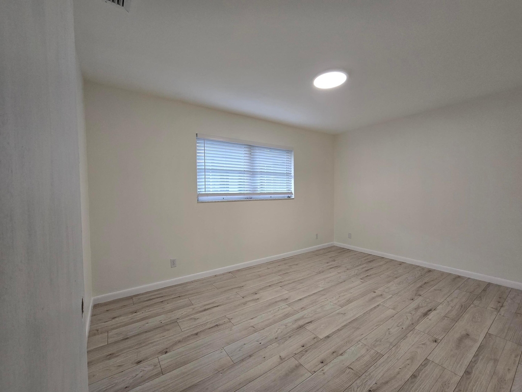 800 Ibis Way - Photo 5